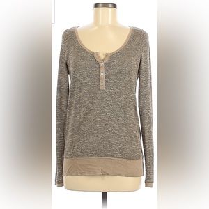 ⭐️ Soft Joie Medium long sleeve henley